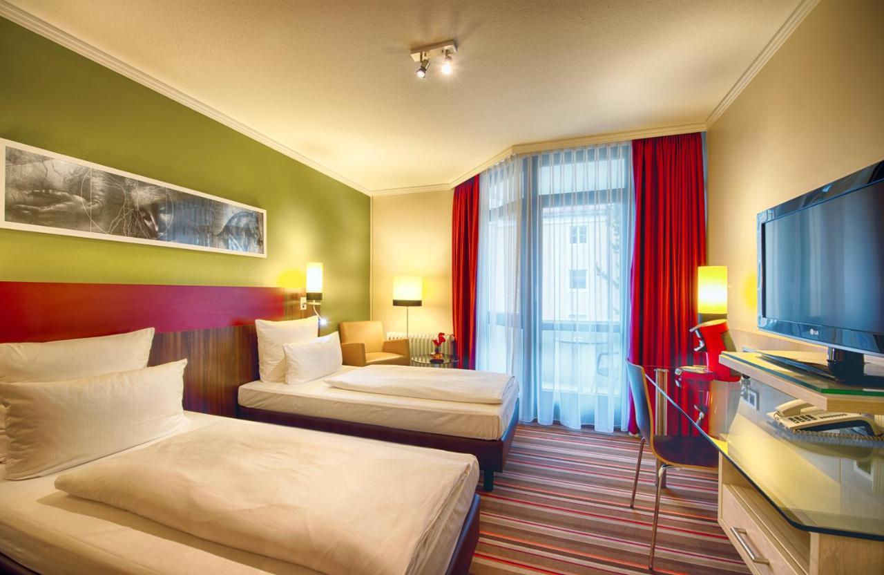 Leonardo Hotel&Residenz Muenchen Exterior foto Room in a hotel