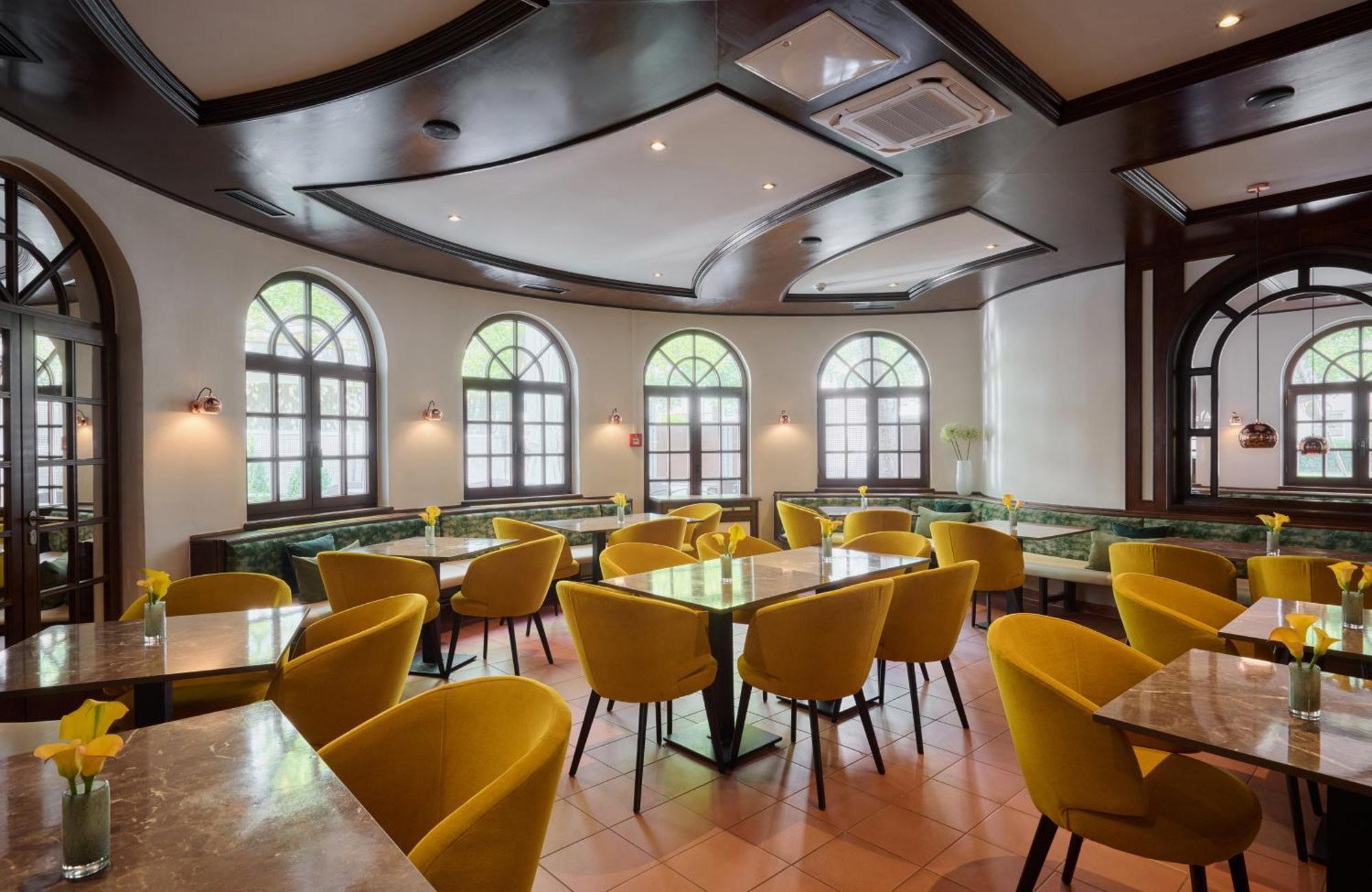 Leonardo Hotel&Residenz Muenchen Exterior foto Interior of the restaurant